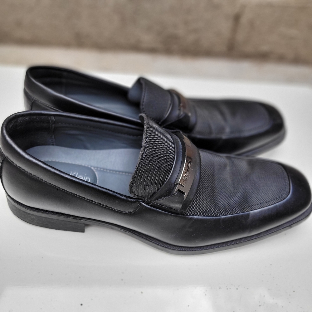 Calvin Klein Mens Black Leather Loafers Shoes Size Size 10